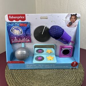 Fisher-Price DJ Gift Set New Infant Baby Toy Disco Microphone Speaker CD Sensory